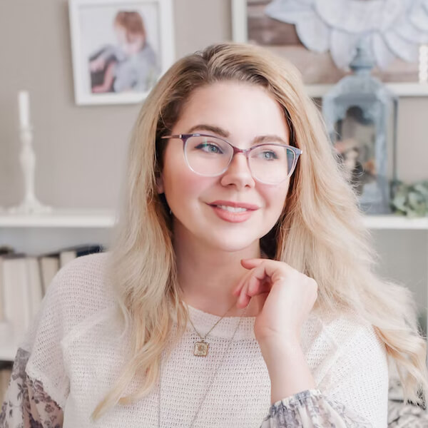 Lisa Thompson - Operations Manager